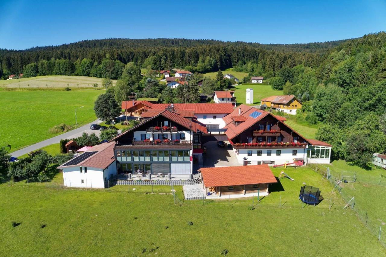 Hotel Hirschenstein Achslach Exterior photo